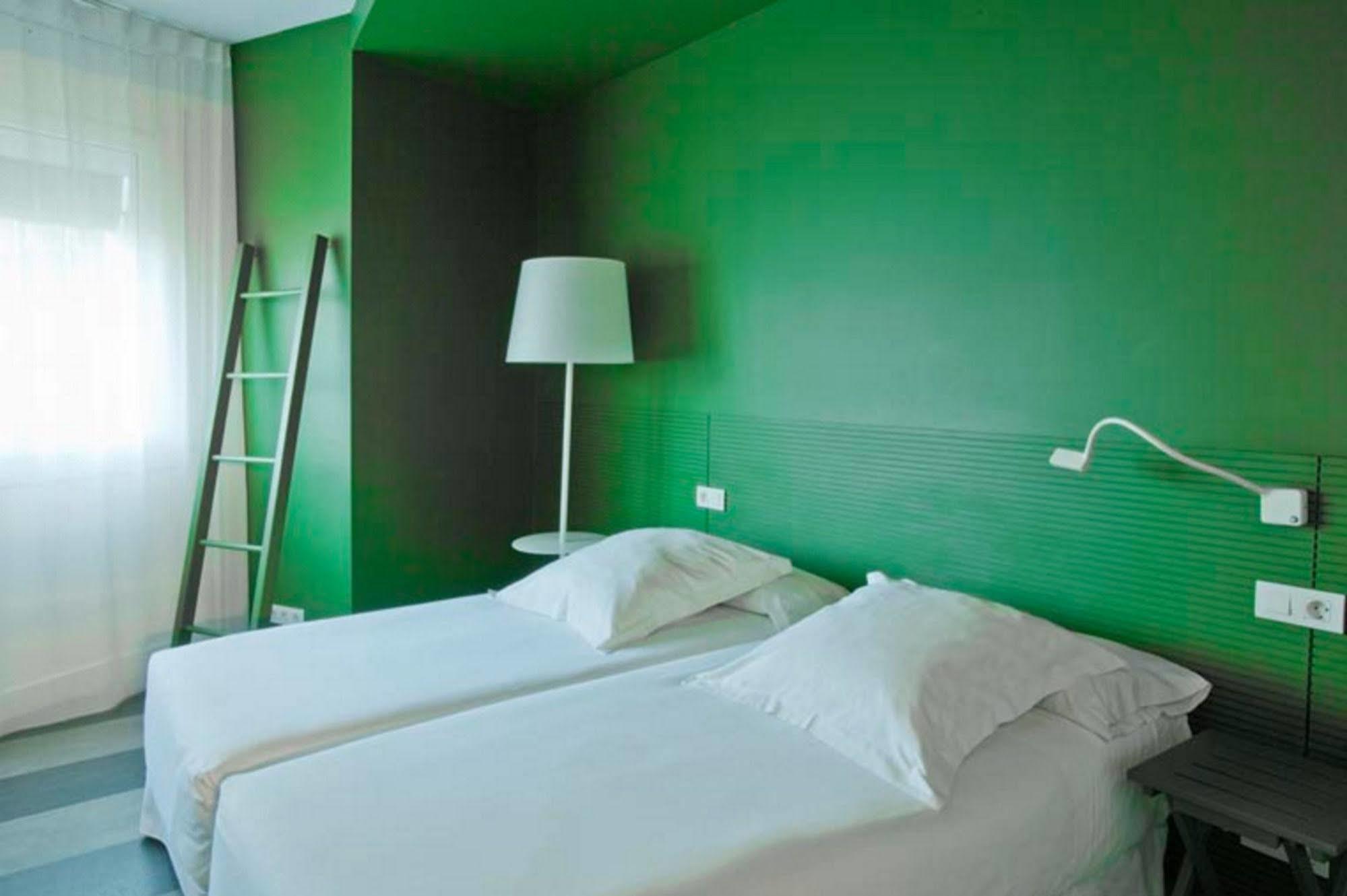 Sixties Ramblas Hotel